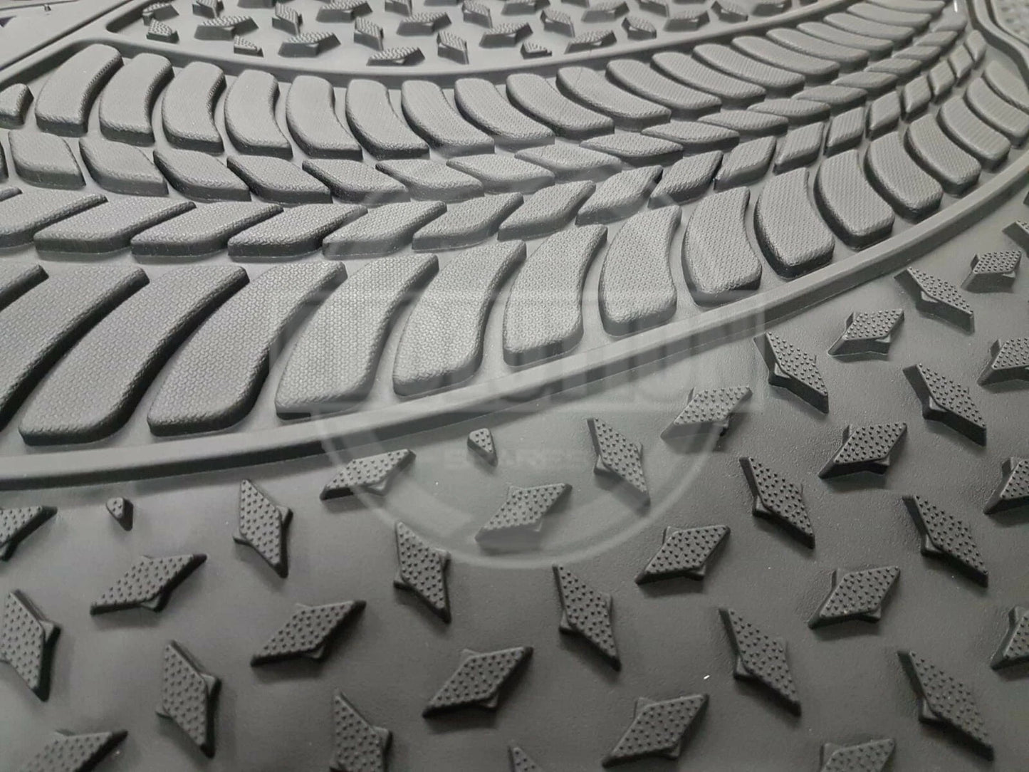 TO FIT MITSUBISHI L200 HEAVY DUTY BLACK RUBBER CAR MAT SET NON SLIP SET OF 4