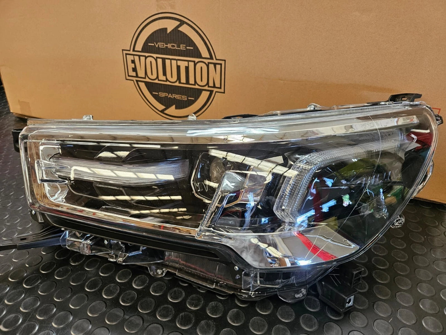 Headlight Headlamp Set Pair LED DRL Replacement Toyota Hilux 2020 on MK9