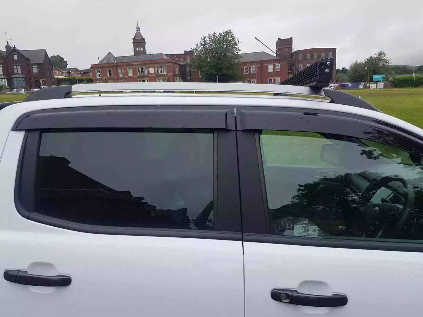 WIND RAIN SMOKE DEFLECTORS VISORS VW AMAROK 2010-2016 NEW EXTERNAL FIT