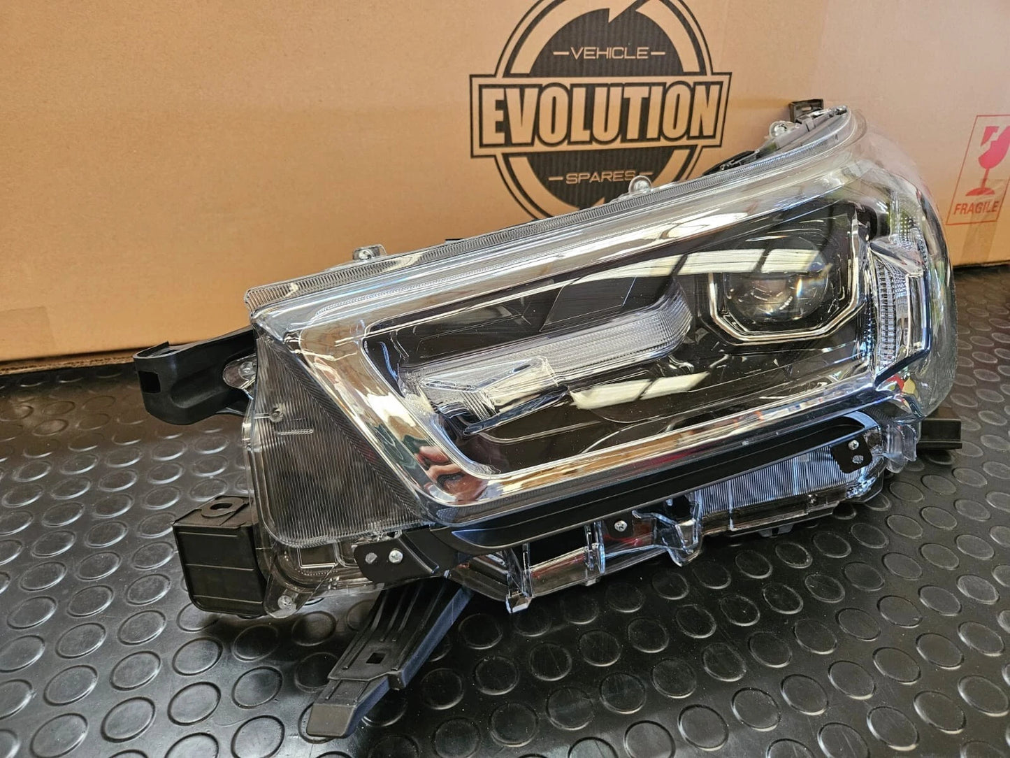 Headlight Headlamp Set Pair LED DRL Replacement Toyota Hilux 2020 on MK9